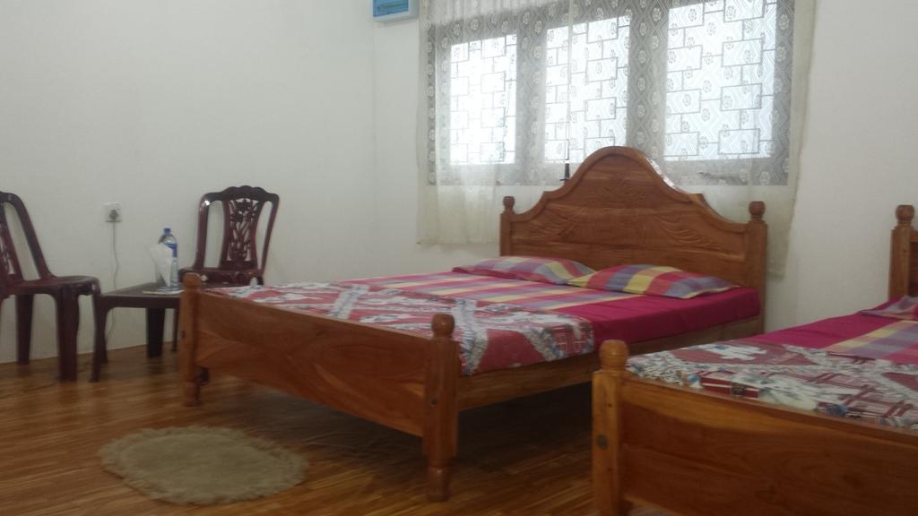 City Centre Lodge Ponnarankulama 외부 사진