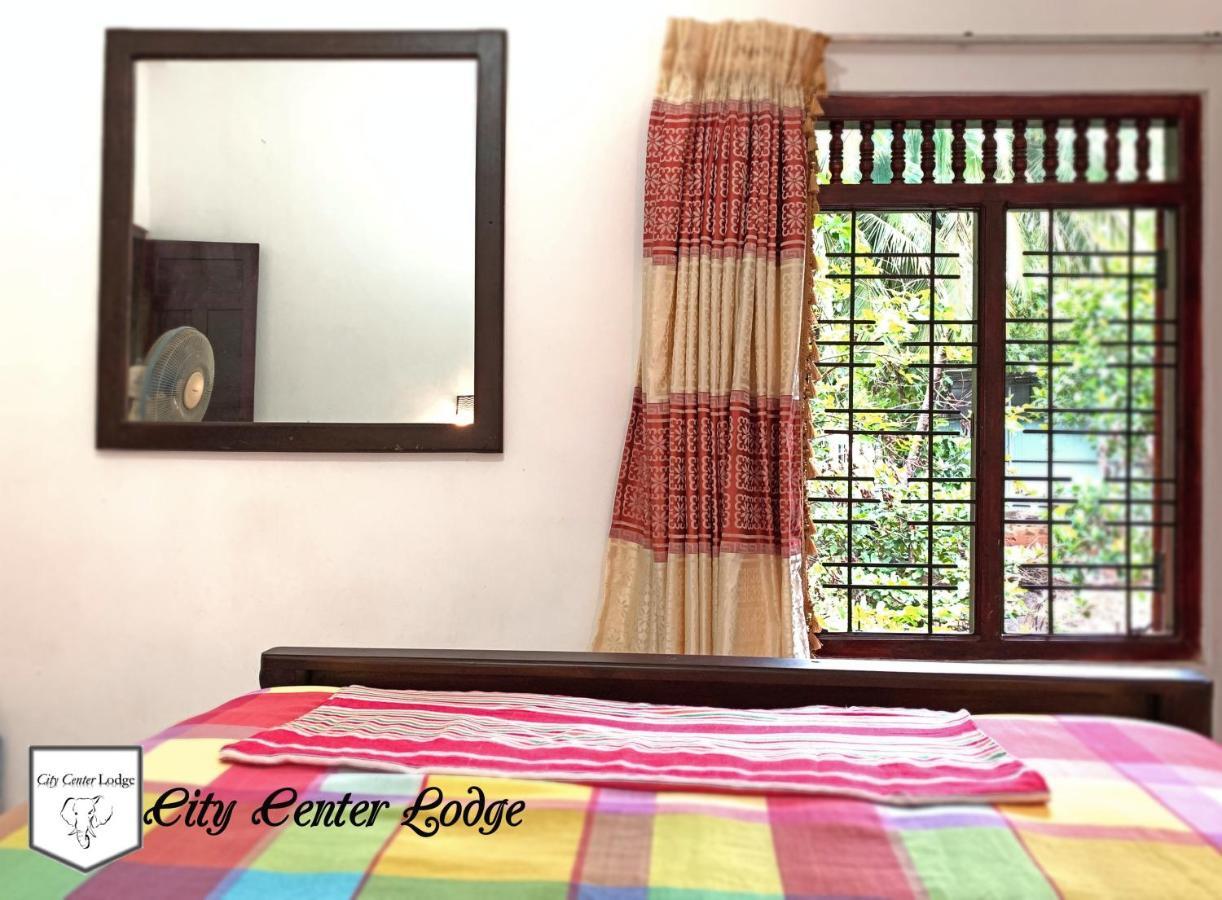 City Centre Lodge Ponnarankulama 외부 사진