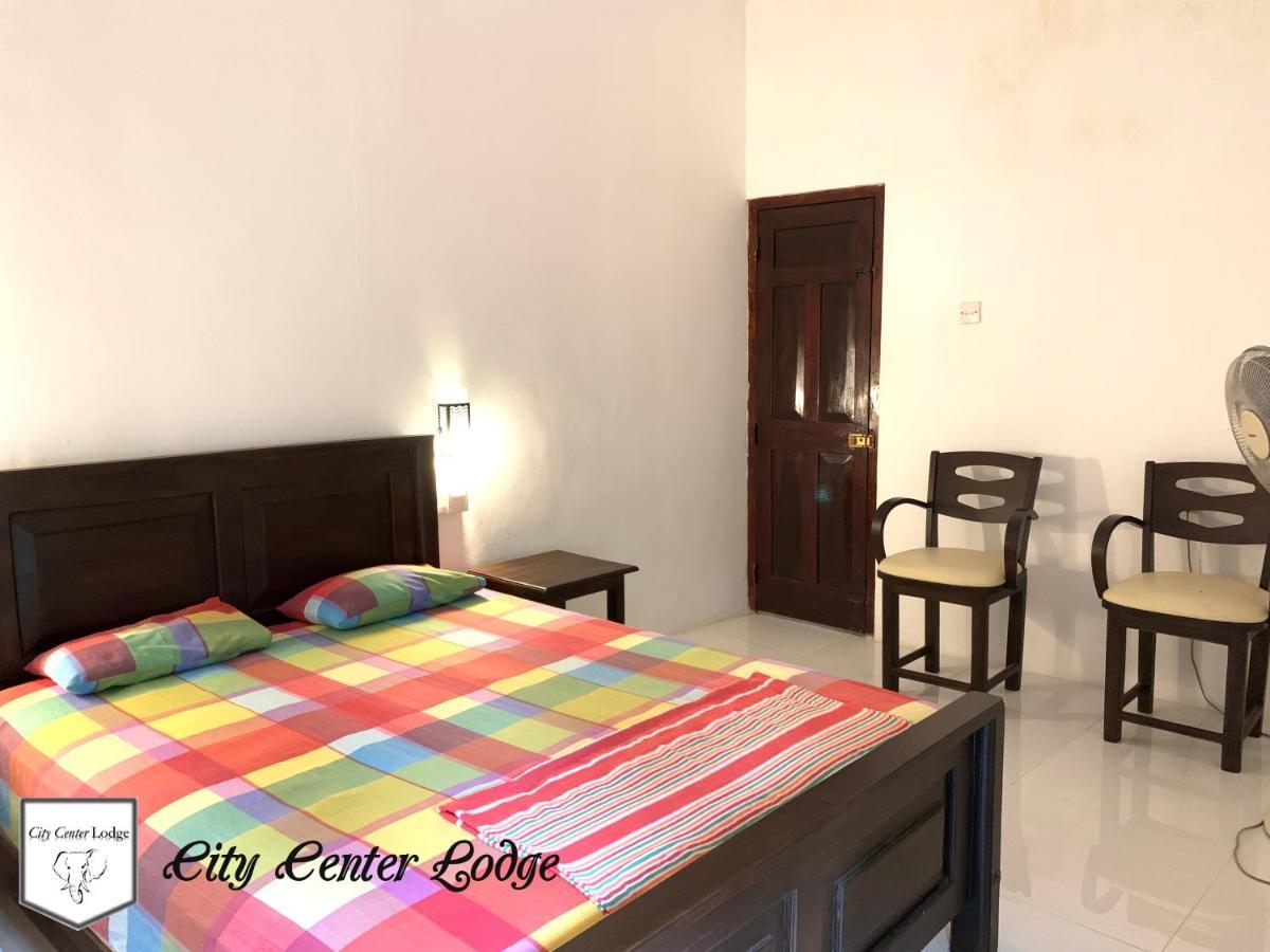 City Centre Lodge Ponnarankulama 외부 사진