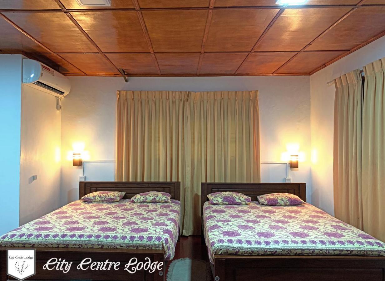 City Centre Lodge Ponnarankulama 외부 사진
